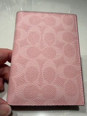 Coach Outlet Passport Card Case In Powder Pink Signature Canvas